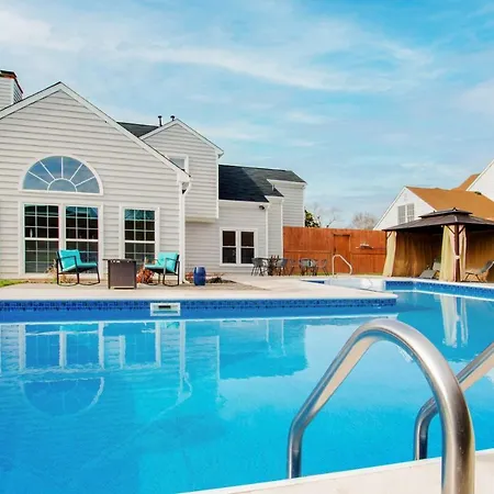 Gorgeous Graham Home With Private Outdoor Pool!